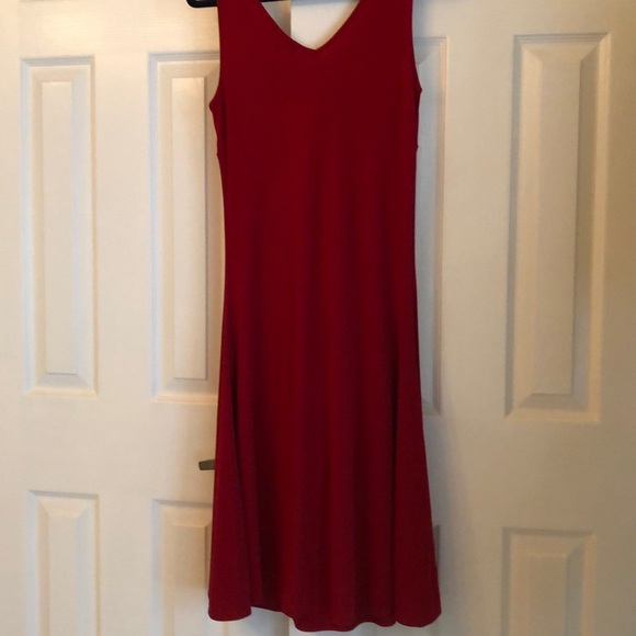 ❤️Deep red long swingy & stretchy dress💃🏻 comfortable and flattering dress - Picture 8 of 11